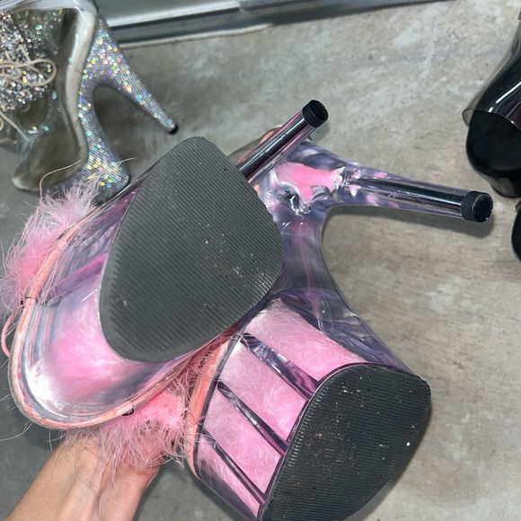 Women's Platform Pleaser Heels - Picture 6 of 10